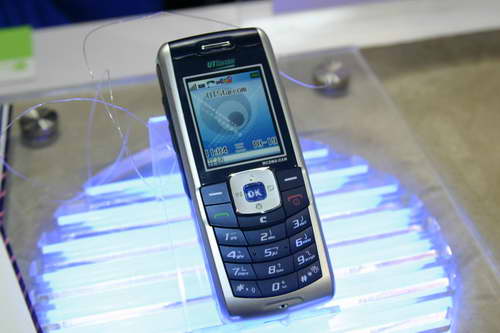 回顾2005年中国国际通信设备技术展 3G手机产品秀的科技盛宴